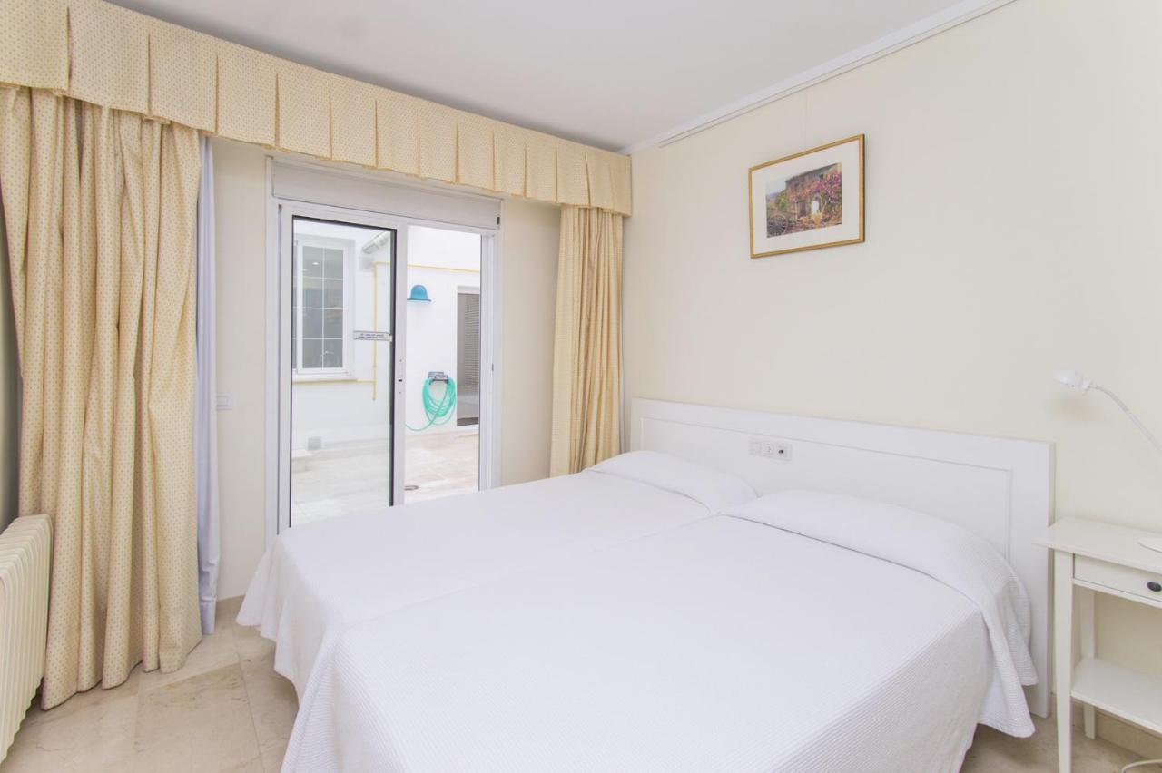 Seafront Ap Acuario Appartement Port de Pollença Buitenkant foto